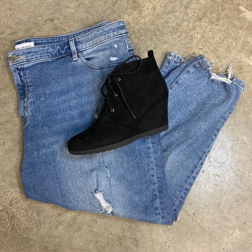 * Lane Bryant blue denim distressed mid rise Capri
